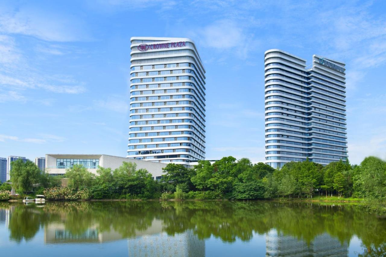 Crowne Plaza Wuhan Optics Valley By Ihg Exterior foto